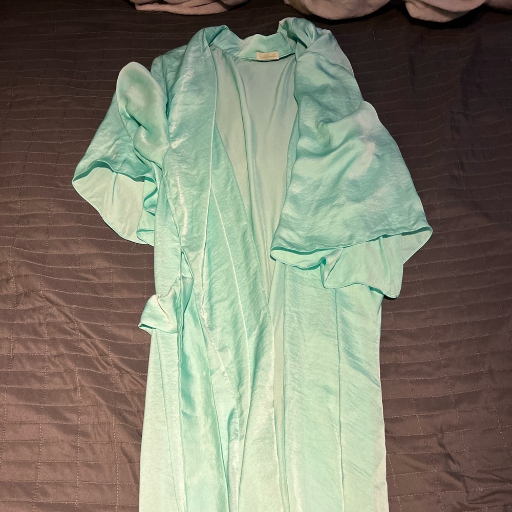 Lalesilk robe
